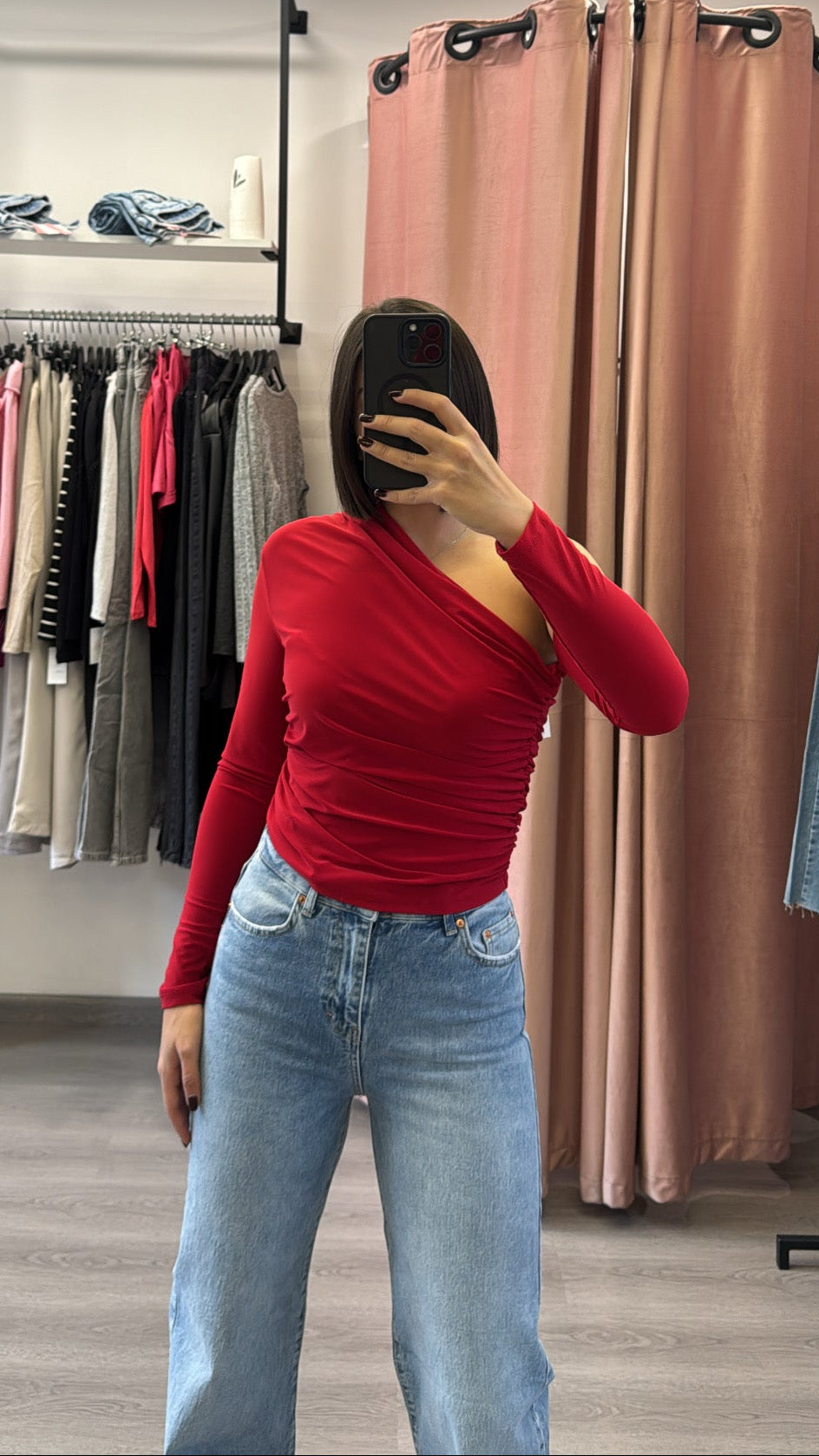 Basic Top - Black/Red